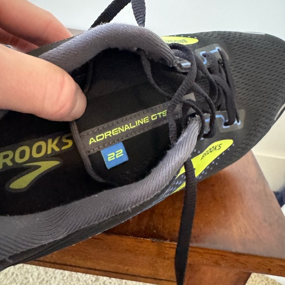 Brooks Adrenaline GTS 22 Black and Blue Running Shoes - Picture 9 of 13